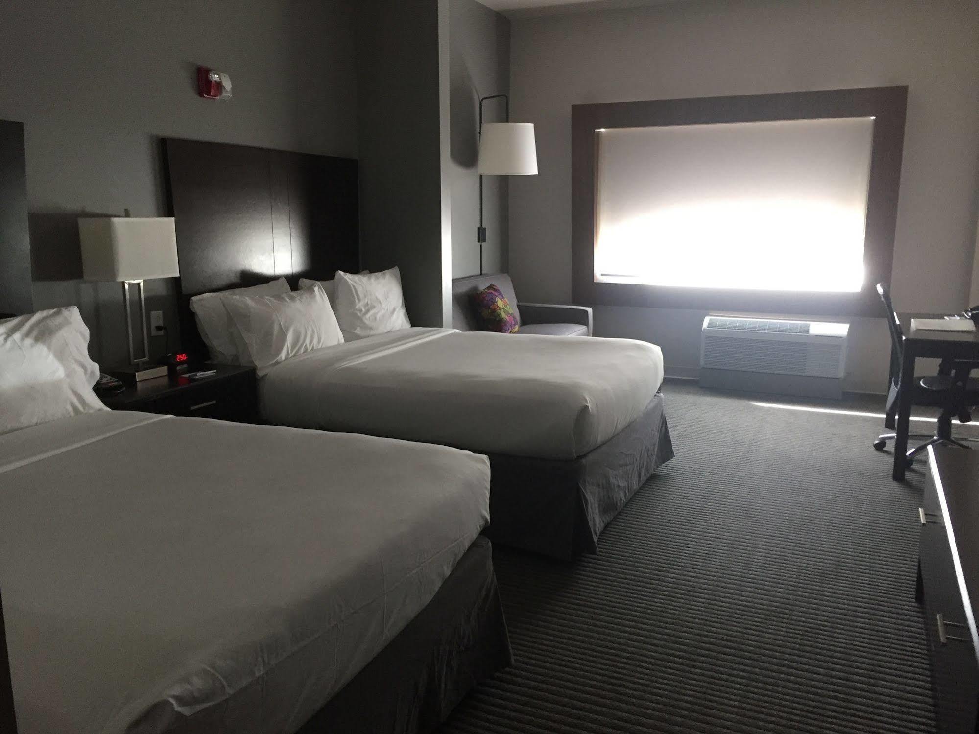 Holiday Inn Express And Suites Tahlequah By Ihg Exterior foto